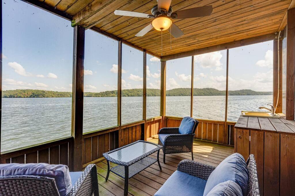 Double J'S Lakehouse Birchwood Exterior photo