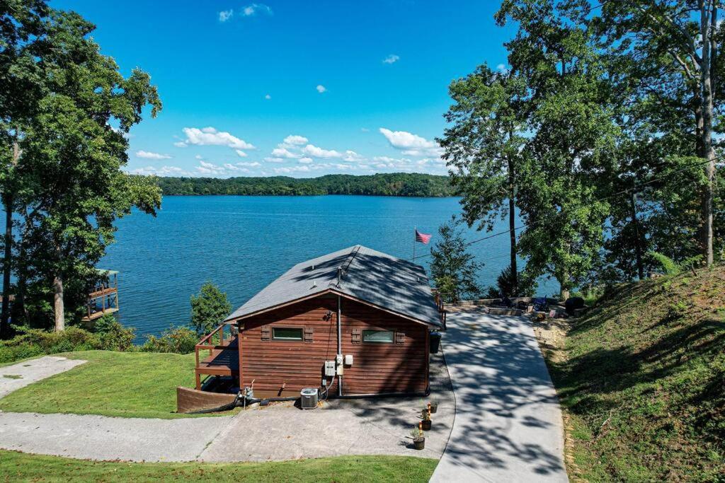 Double J'S Lakehouse Birchwood Exterior photo