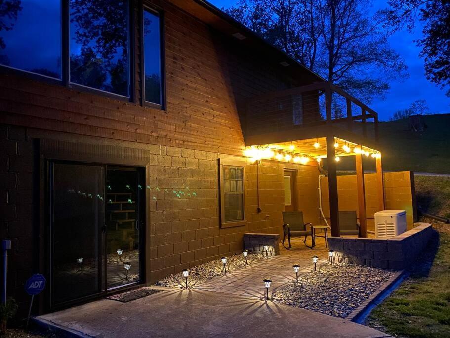 Double J'S Lakehouse Birchwood Exterior photo