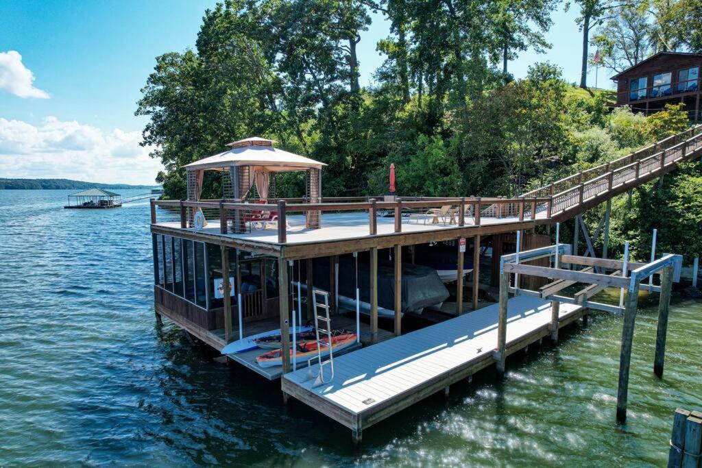 Double J'S Lakehouse Birchwood Exterior photo