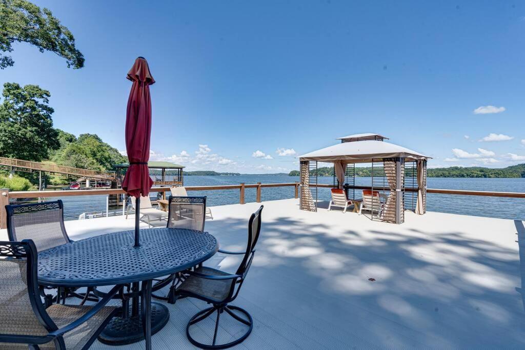 Double J'S Lakehouse Birchwood Exterior photo